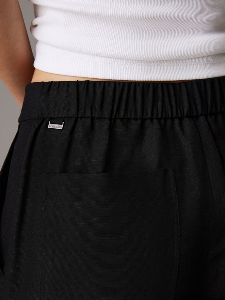 Negru Pantaloni Scurti Cu Croiala Larga Din Lyocell Si In  Femei