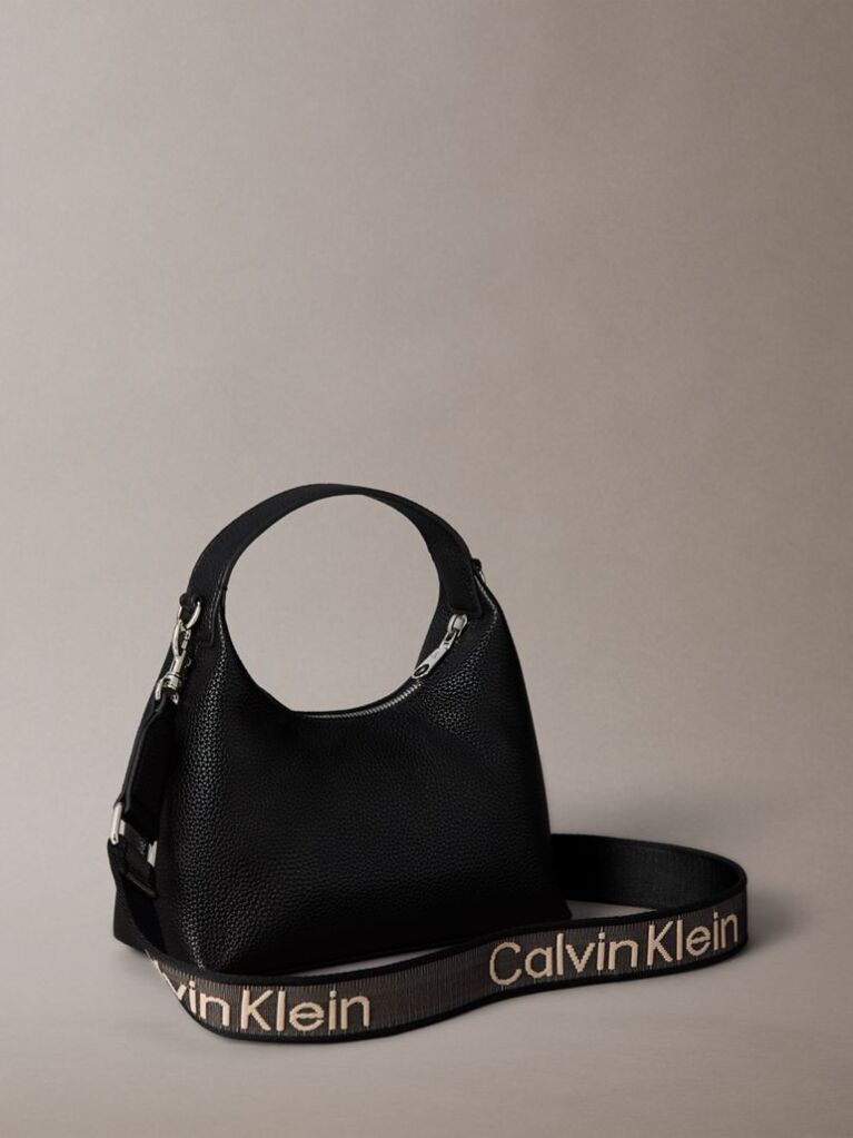 Roz Geanta Crossbody Texturata Cu Logo Pe Bareta  Femei