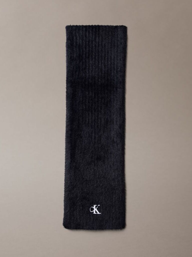 Negru Fular Pufos Din Tricot Reiat Cu Monograma Brodata  Femei