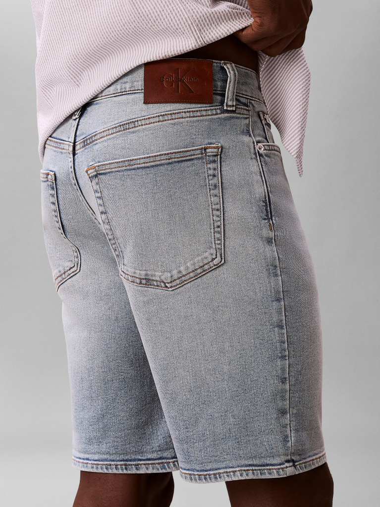 Denim Pantaloni Scurti Din Denim Cu Croiala Slim Si Manseta Intoarsa  Barbati