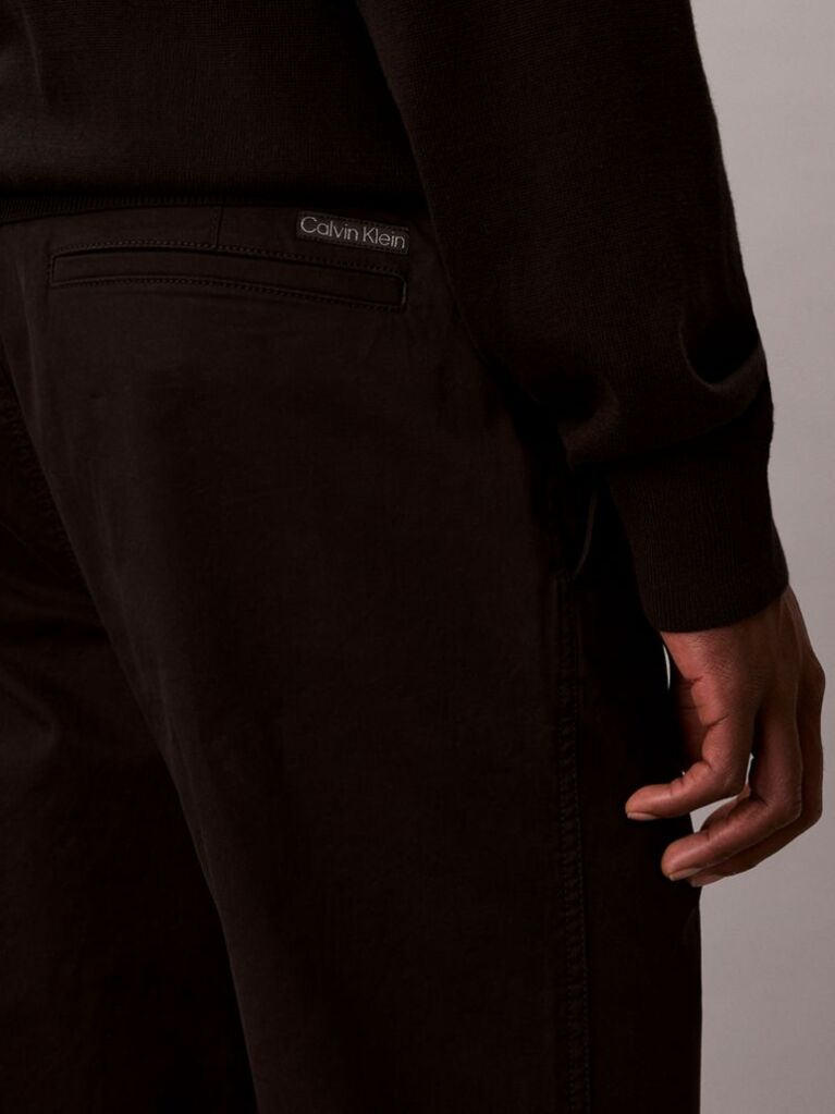 Negru Pantaloni Chinos Cu Croiala Slim Si Nasturi  Barbati