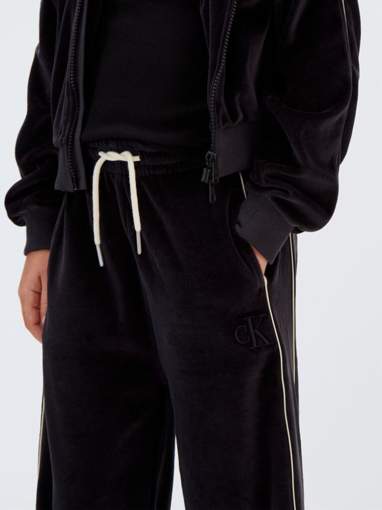 Negru Pantaloni Jogger Din Catifea Cu Croiala Larga  Fete