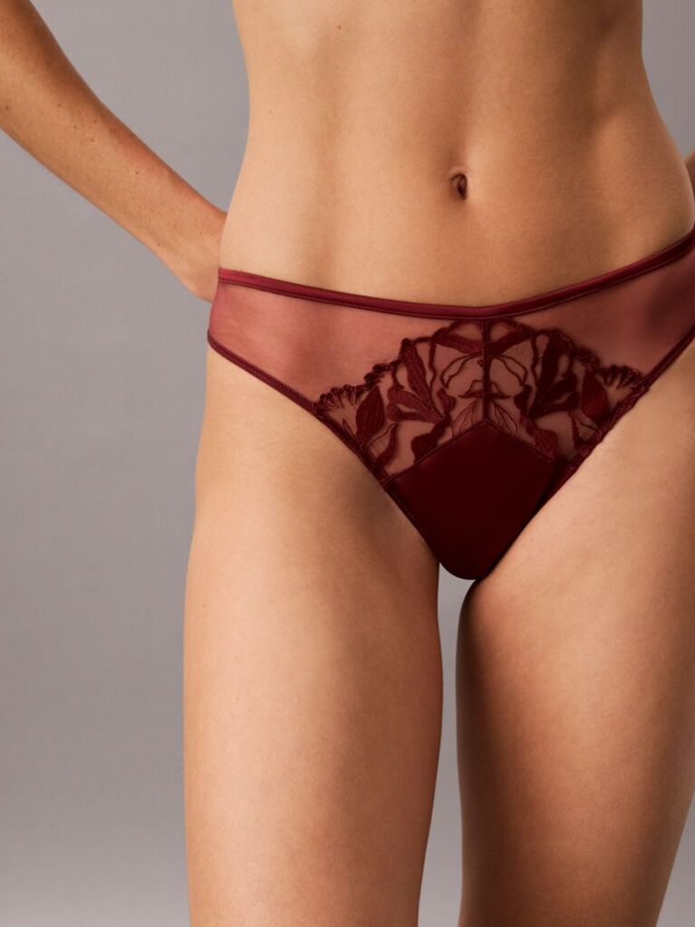 Rosu Chiloti Tanga - CK Black Floral Lace  Femei