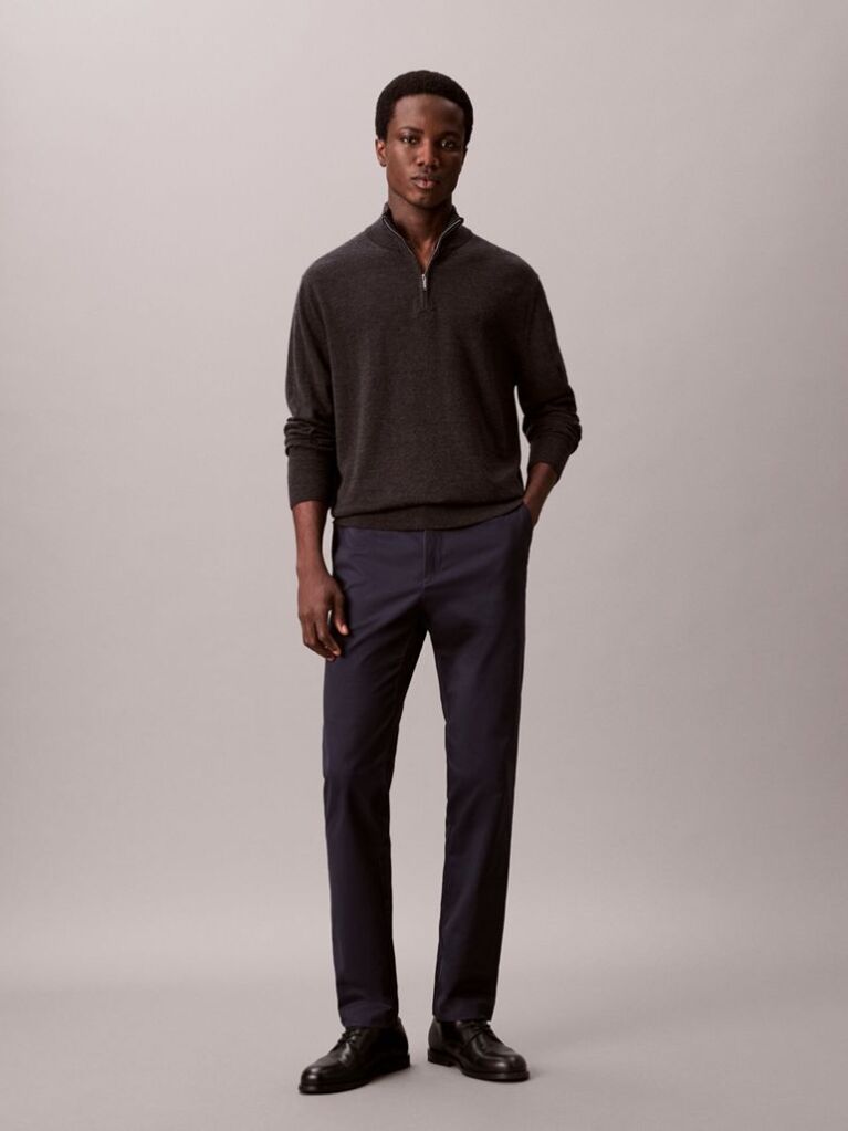 Gri Pantaloni Chino Slim Din Satin  Barbati