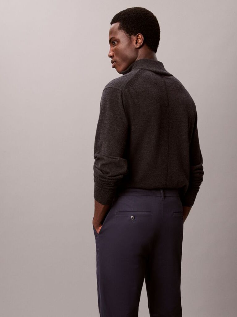 Gri Pantaloni Chino Slim Din Satin  Barbati
